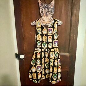 Retrolicious cat portrait dress